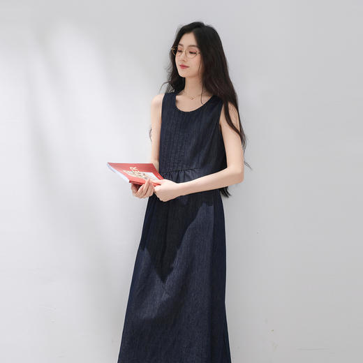 三彩2026夏季新款牛仔连衣裙无袖背心裙宽松A字长裙M 商品图3