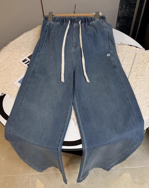 F040933春夏季新款宽松软糯丝滑透气凉感百搭天丝牛仔直筒阔腿裤 商品图1