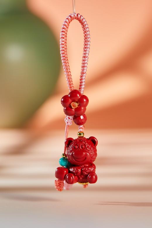 一周发货【包挂】天然朱砂平安扣挂件，草莓熊朱砂包挂 没有烦恼，朱砂文昌塔包挂，学生书包挂件 学业进步考试必备 送孩子送考生~ 商品图3