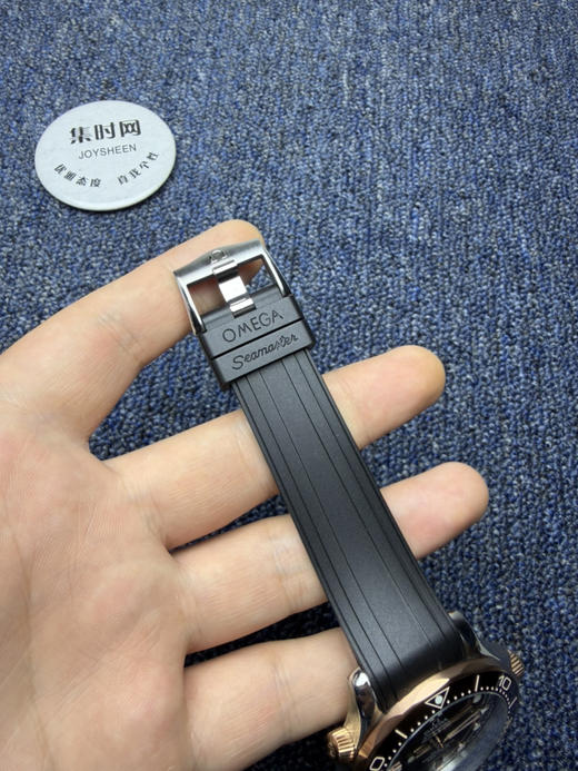 升级版 经典欧米茄OMEGA海马300米系列“间玫金海马”潜水男士腕表
机芯：搭载进口原装西铁城 商品图7