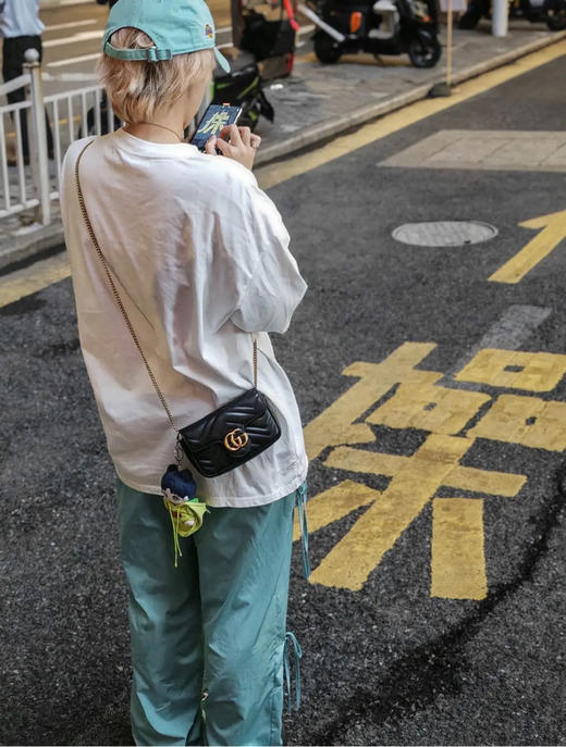Gucci 双g mini 黑金 牛皮 斜挎包 商品图4