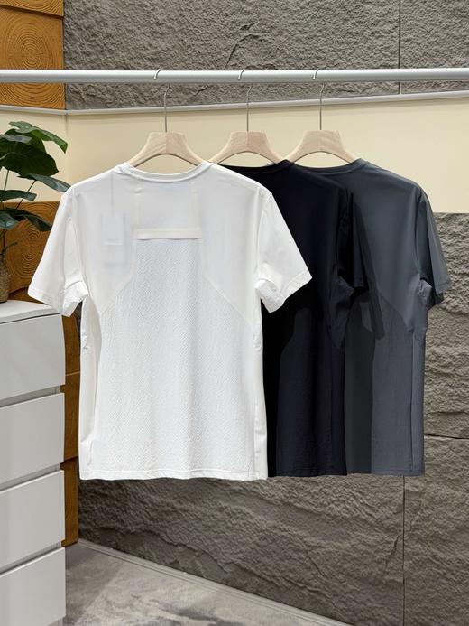 原单，斐乐压胶短袖，背部拼接透风清爽 商品图6