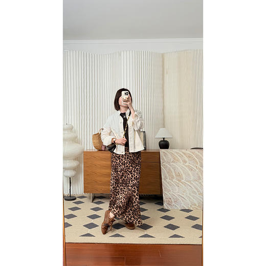 上行之美 90年代经典时髦豹纹 桑蚕丝混纺豹纹半裙 隐形橡筋腰头斜裁微A版型长半裙 梨形福音半裙 商品图2