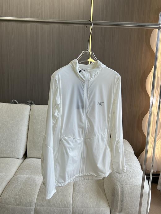 始祖鸟  官网女款新款连帽轻薄防晒皮肤衣！！ 商品图5