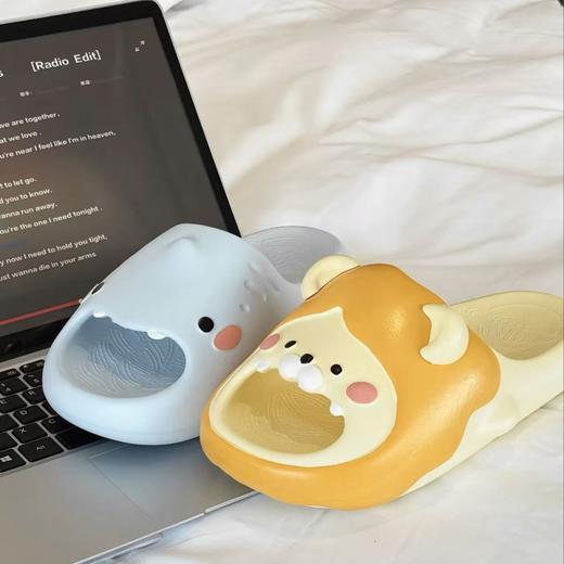 小狮子鬃毛软 fufu🦈小鲨鱼歪头杀萌到犯规【chikoku 小狮子小鲨鱼拖鞋】🦁️兽系可爱天花板👭闺蜜/情侣都能搭！每走一步都是可可爱爱的暴击 商品图1