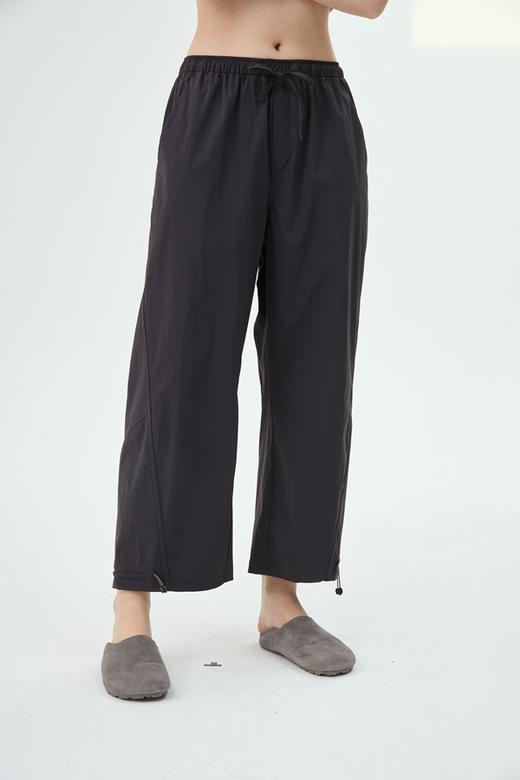 【速干 薄料透气】水淼2026夏新款休闲百搭显瘦松紧腰束口速干裤2303 商品图0