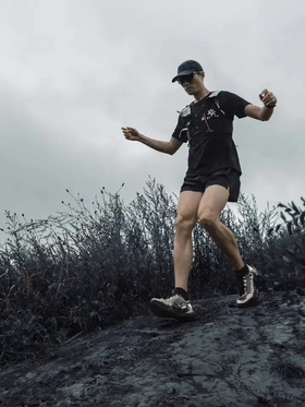 新手必看！越野跑这5大核心装备，一样都不能省！