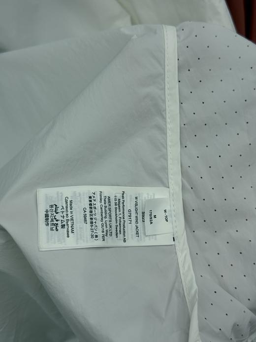 点此购买 壁克峰春秋季女士户外探险伴侣Vislight wind jacket防风夹克 ss 344680 商品图13