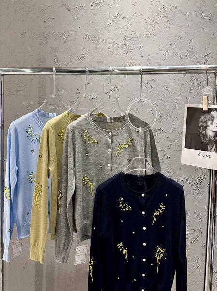 DYJ2026836钉珠羊毛开衫 商品图0