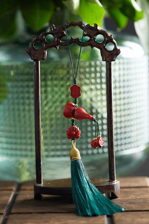 一周发货【朱砂手机挂链】希望与姐妹们的友谊可以长长久久，可以挂手机上，葫芦下面的小挂坠绳子容易松散，收到要手动系紧以免掉落 商品图1