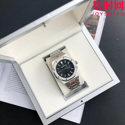 【奢华运动 标杆产物】爱彼皇家橡树15500系列 男士腕表 表径41mm
【机芯】搭载进口西铁城 商品图1