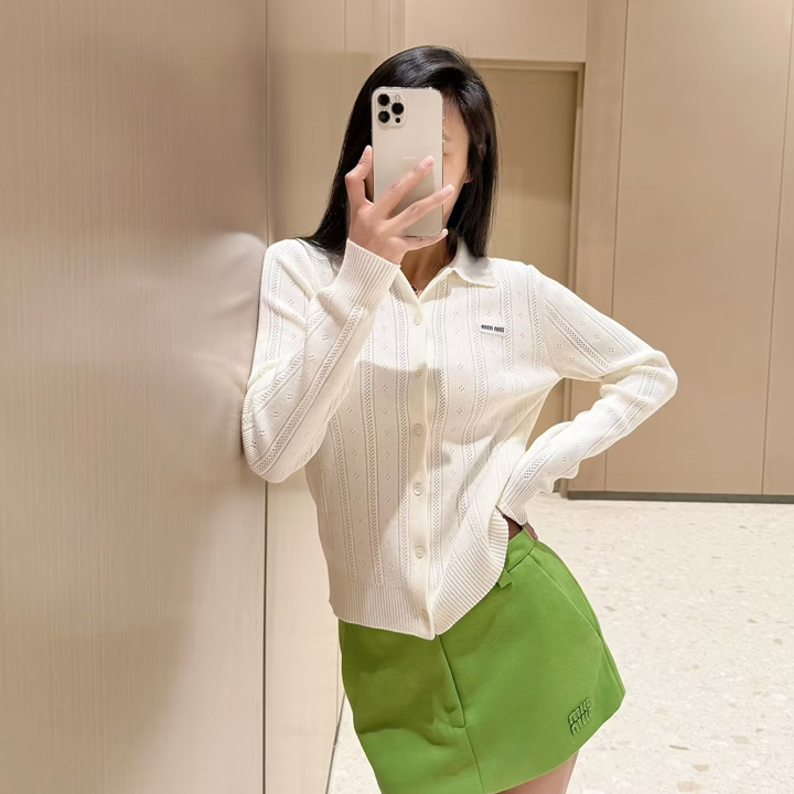 miu风同款花瓣领小开衫外套