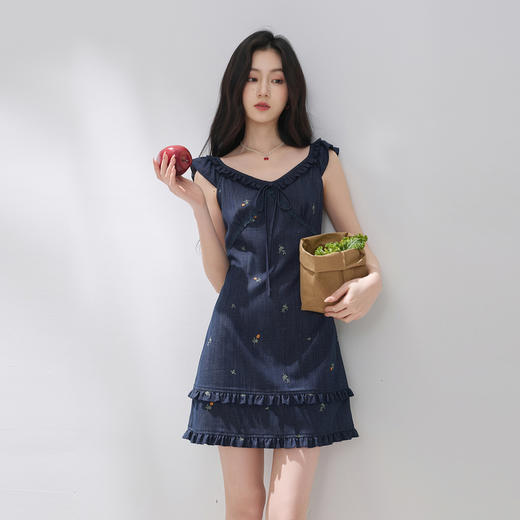 三彩2026夏季新款仿牛仔连衣裙木耳边收腰A字裙短裙M 商品图2