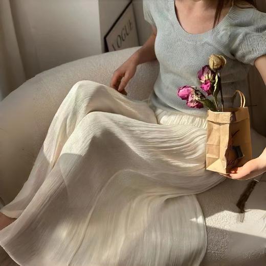 流光溢彩 步步轻盈【梦惠妮 杨柳褶流光裙裤】百搭修身 怎么穿都好看 修饰腿型 柔纱面料 轻盈透气 裙裤设计防走光 裙子的优雅 裤子的舒适 #M663 商品图3