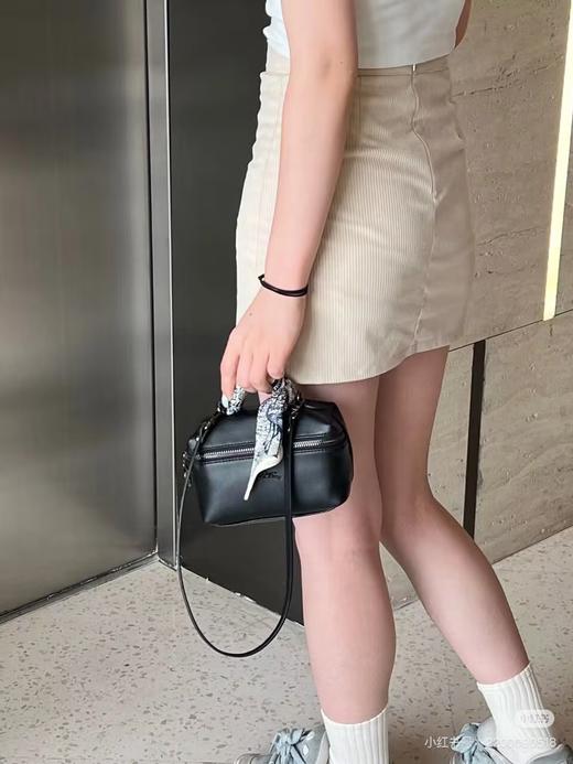 龙骧新款牛皮材质盒子包 商品图1