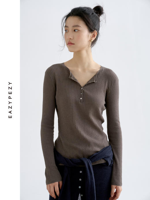 亚麻棉精纺修身亨利V领长袖针织衫 商品图0