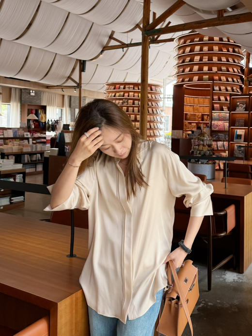 2604211    剪标 真丝衬衫  宽松素绉段 商品图9