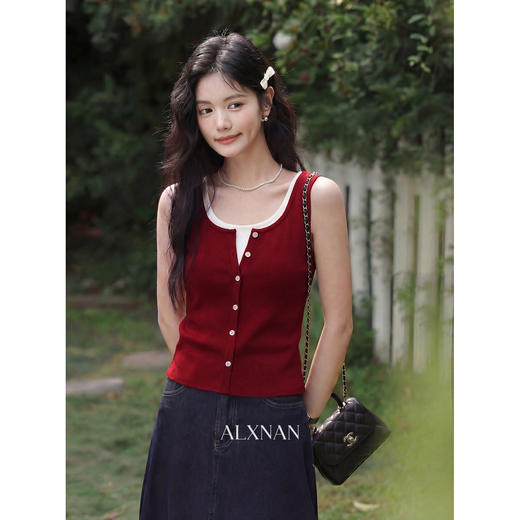 鹿向南「珍妮日记」方领红色背心吊带女夏新款流行修身显内搭上衣 商品图2