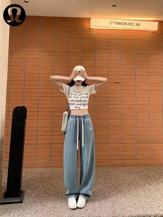 F040933春夏季新款宽松软糯丝滑透气凉感百搭天丝牛仔直筒阔腿裤 商品图12