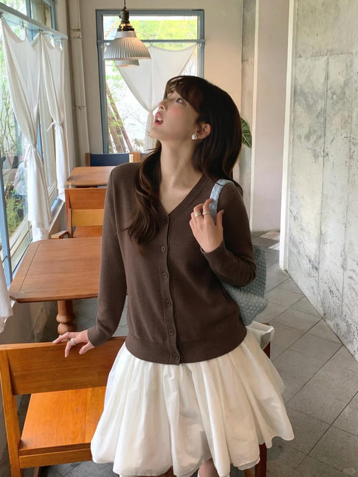 专柜实拍【绵羊毛~舒适柔软】拉夏贝尔/La Chapelle温柔松弛感！气质V领单排扣极简开衫百搭针织上衣 商品图12