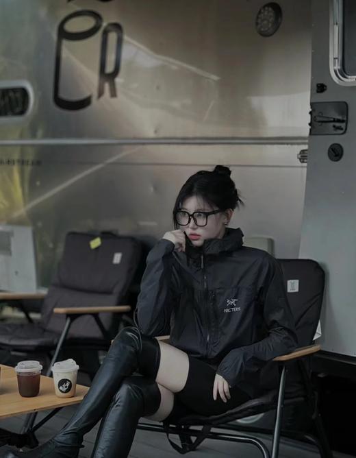 始祖鸟   Squamish 连帽皮肤衣男女同款 商品图3