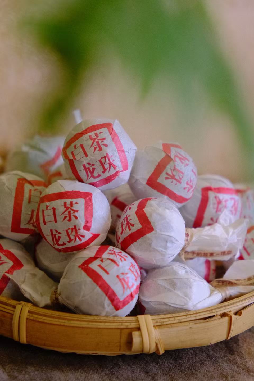 周五秒杀 / 2016年冰岛古树老白茶龙珠  药香明显 厚实饱满  数量有限（仅3公斤）