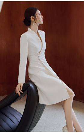 法小曼*子珍中华风连衣裙女2026新款国风女神范中长裙醋酸缎面裙子