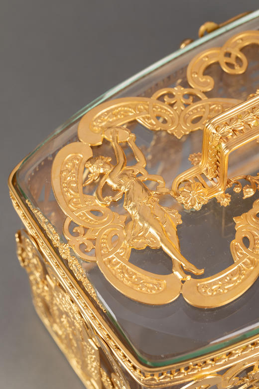 独角鹿西洋古董20世纪法国出品洛可可风格光影乐章主题铜鎏金精雕水晶首饰盒 商品图9