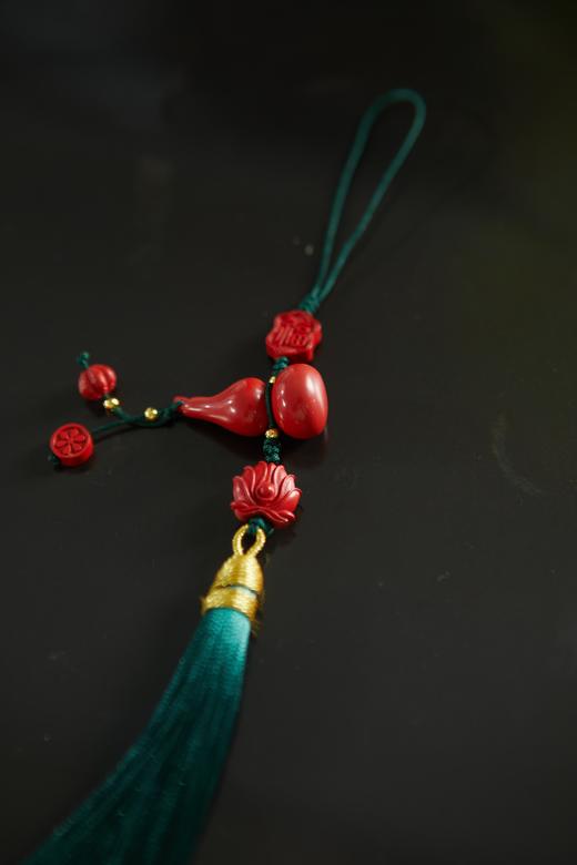 一周发货【朱砂手机挂链】希望与姐妹们的友谊可以长长久久，可以挂手机上，葫芦下面的小挂坠绳子容易松散，收到要手动系紧以免掉落 商品图7