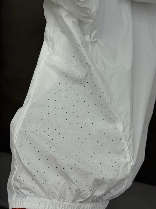 点此购买 壁克峰春秋季女士户外探险伴侣Vislight wind jacket防风夹克 ss 344680 商品图9