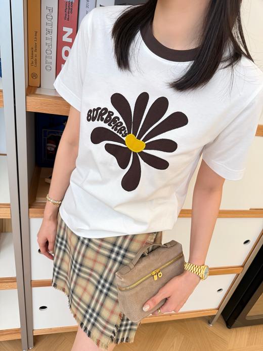 巴宝莉 2026年度爆款全新上线撞色罗纹雏菊T恤 商品图3