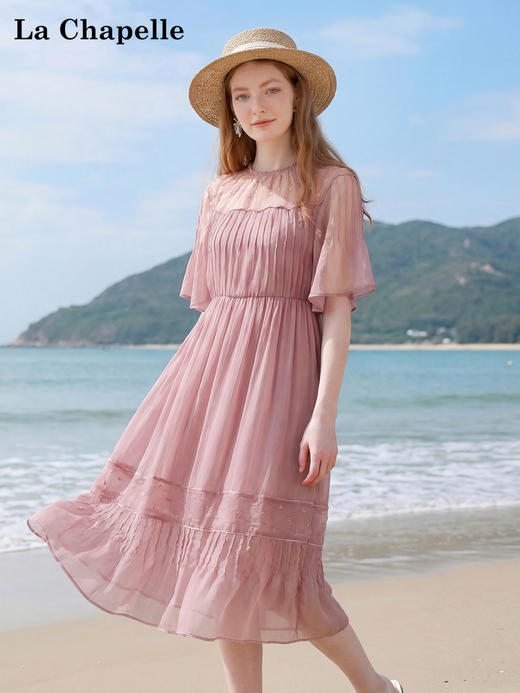 天猫同步【轻奢！沙滩裙】拉夏贝尔/La Chapelle刺绣重工圆领短袖宽松连衣裙轻奢女收腰显瘦度假风 商品图0