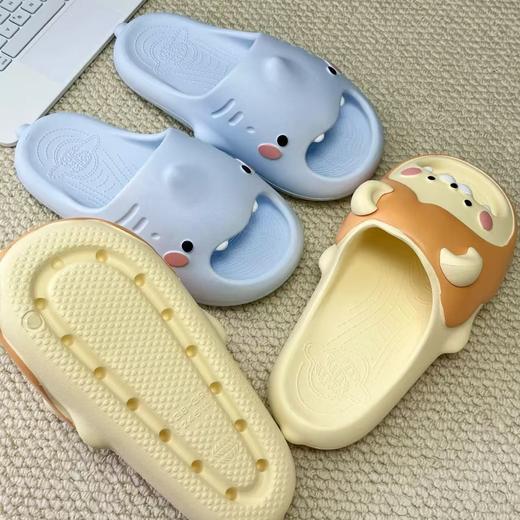 小狮子鬃毛软 fufu🦈小鲨鱼歪头杀萌到犯规【chikoku 小狮子小鲨鱼拖鞋】🦁️兽系可爱天花板👭闺蜜/情侣都能搭！每走一步都是可可爱爱的暴击 商品图2