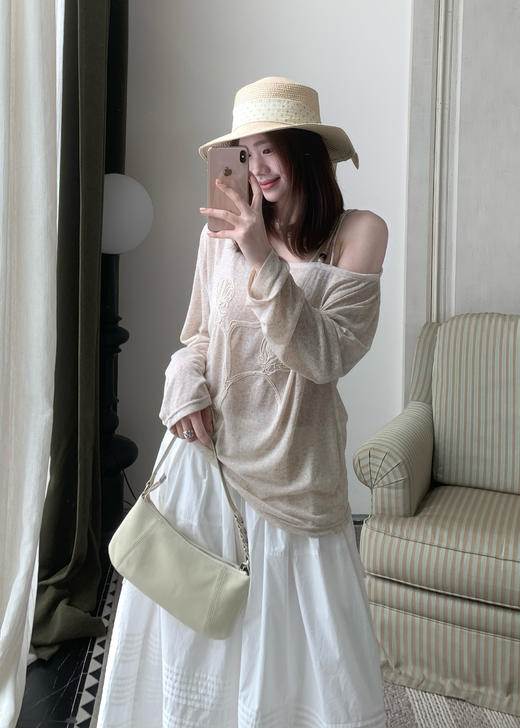 【门店同款】ENJOY春季刺绣印花露肩上衣 170494488 商品图2