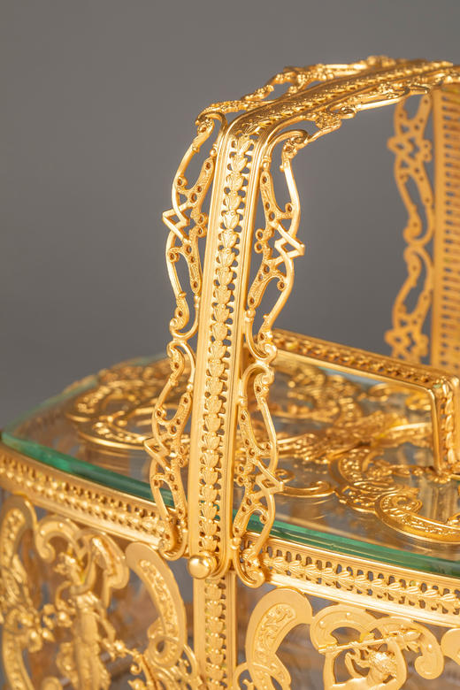 独角鹿西洋古董20世纪法国出品洛可可风格光影乐章主题铜鎏金精雕水晶首饰盒 商品图6