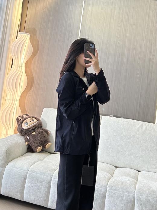 始祖鸟 户外男子连帽皮肤衣夹克 商品图8