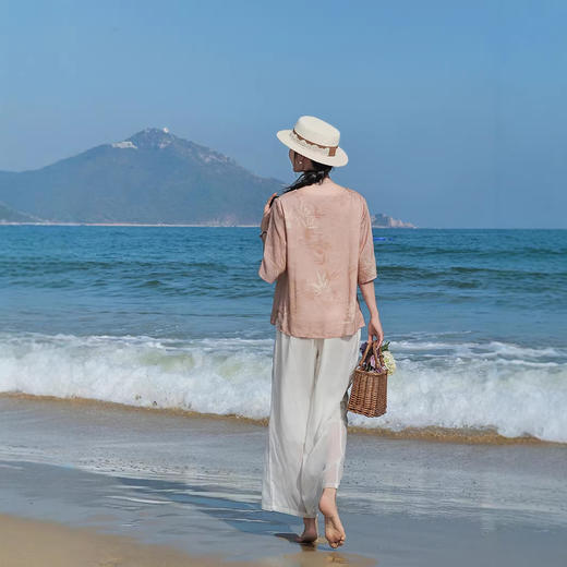 中国风复古圆领新中式五分袖，开衩宽松显瘦刺绣绣花衬衫苎麻上衣TT-96321 商品图3