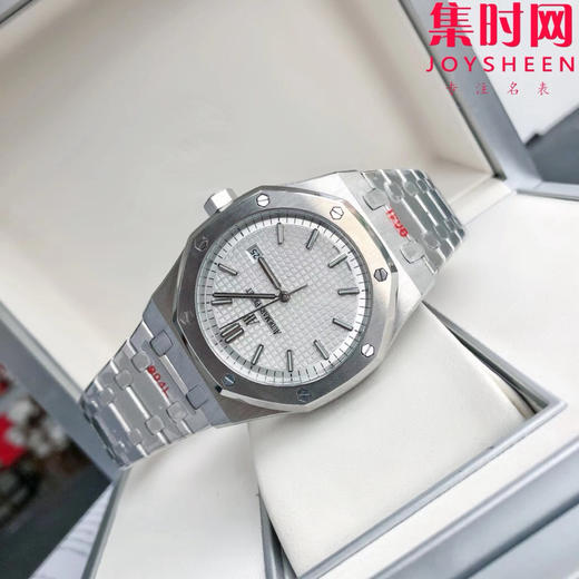 【奢华运动 标杆产物】爱彼皇家橡树15500系列 男士腕表 表径41mm
【机芯】搭载进口西铁城 商品图5