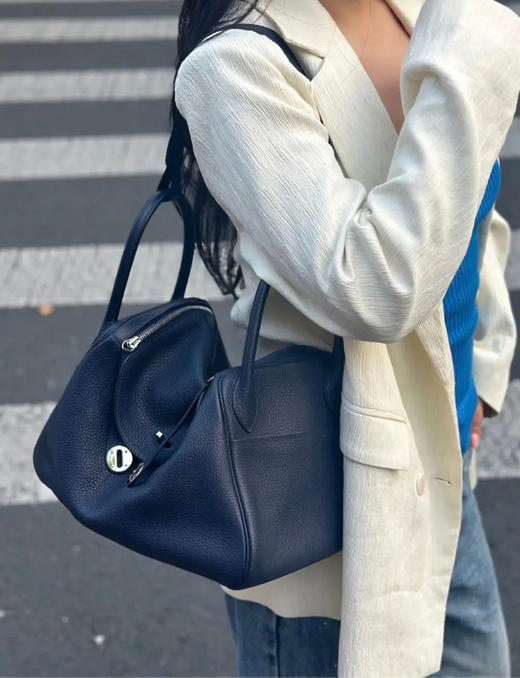 爱马仕 lindy30 蓝色 togo皮 单肩包 商品图2