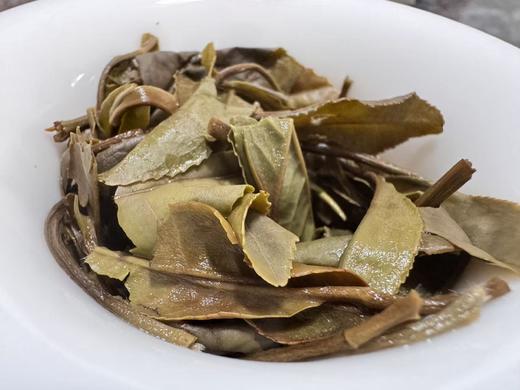 2025春  架梯采 [极枞·嘎嘎甜]  荒野寿眉  树龄50-60年  250克起 商品图6