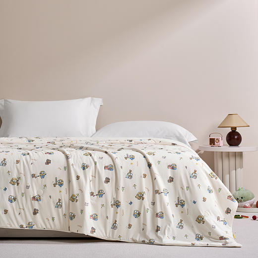 小黄人可水洗双面凉感夏被，凉感面料舒适透气凉爽 ，德国进口高蓬松超细旦纤维，轻盈无压，工学曲线设计，贴合头颈，舒适放松，慢回弹舒压，贴合颈部曲线 商品图10