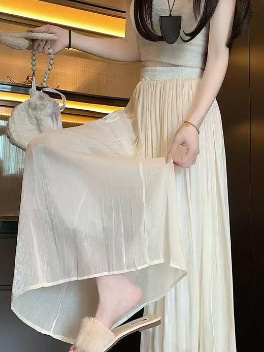 流光溢彩 步步轻盈【梦惠妮 杨柳褶流光裙裤】百搭修身 怎么穿都好看 修饰腿型 柔纱面料 轻盈透气 裙裤设计防走光 裙子的优雅 裤子的舒适 #M663 商品图7