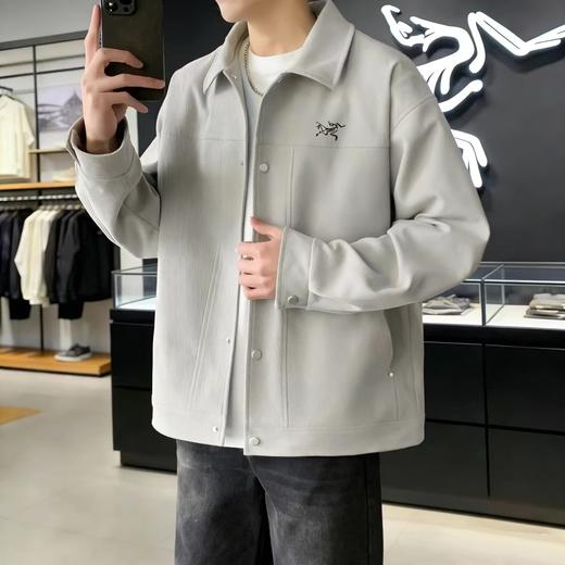 F040918春秋季新款户外运动轻量化防风防水透气软壳夹克长袖外套 商品图6