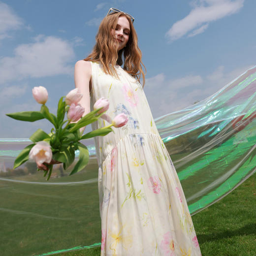 【100莱赛尔】三彩2026夏季新款挂脖连衣裙无袖宽松长裙度假M 商品图1