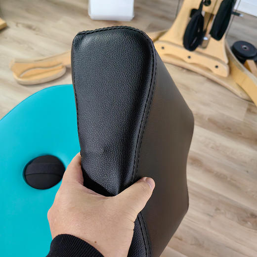 婵柔配套枕头PU皮革海绵枕易擦易消毒防水柔软S形保禅柔器械运动 商品图3