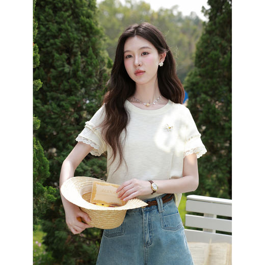 鹿向南「铃兰夏序」法式小资米白色T恤女夏新款气质好看短袖上衣 商品图2