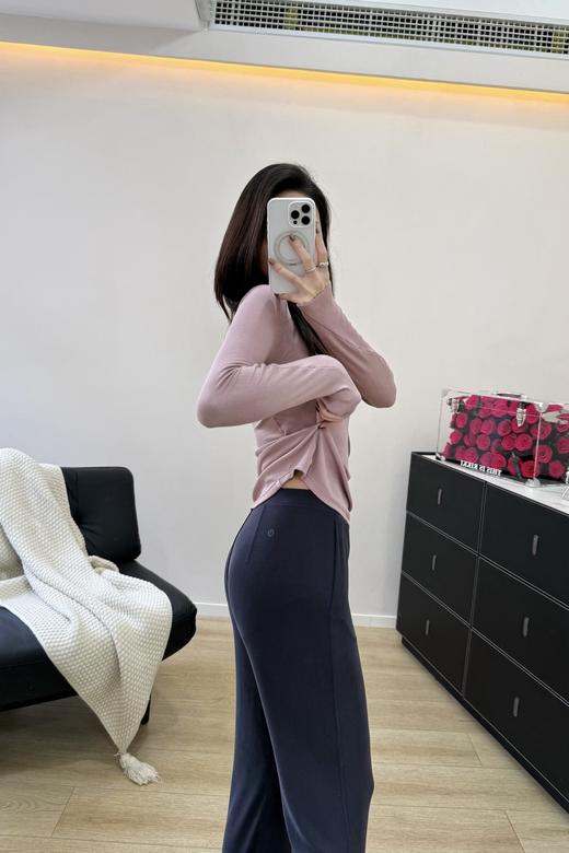 露露  Hold hight📫圆领长袖款 商品图8