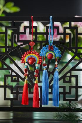 一周发货「朱砂刀马旦」车挂 | 英武+华贵+忠义+统帅之气 | 蓝如点翠，红如凤冠 | 英武忠义，一路护行