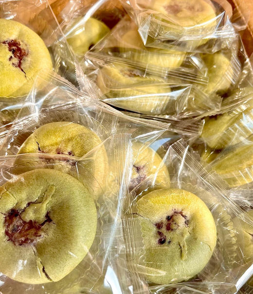 🔥新鲜现做❗️短保20天❗️【锦禾喜龙井八珍饼】一口全是料，🤤每一口都是龙井的清甘与八珍的温润，像漫步在江南的烟雨天～ ✅0添加蔗糖，😁好吃无负担 商品图3