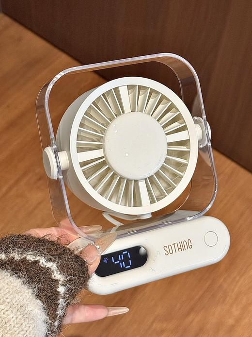 【向物桌面风扇-Air17】🌟桌面净化扇！鼻炎党大风怼脸吹都舒服！！ ✨过滤粉尘，净风不呛鼻 ✨6m/s大风力，燥热秒消散 ✨无孔壁挂🧩 厨房厕所可救急  商品图2